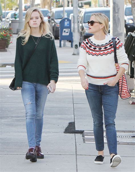 Reese Witherspoon and her daughter Ava out in Los Angeles | GotCeleb