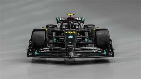 GALLERY: Take a closer look at the Mercedes W14 2023 F1 car and livery ...