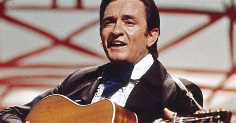 Johnny Cash Sings Spine-Tingling 'Battle Hymn' Tribute to America