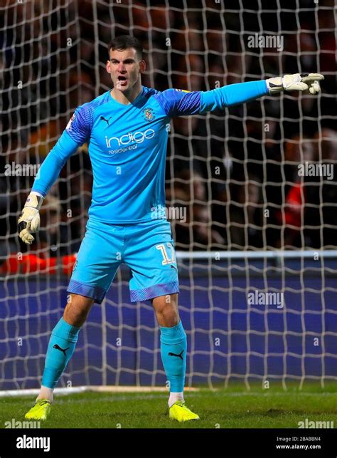 Luton Town goalkeeper Simon Sluga Stock Photo - Alamy