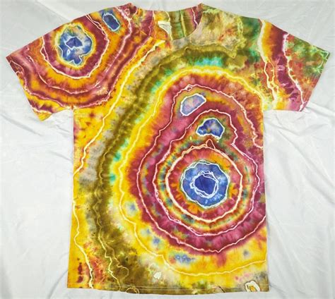 Squatch Art Geode Tie Dye T-shirt Men's Size Small - Etsy