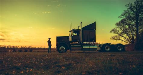 10 Tips and Tricks to Land Your First CDL Job - American Truck Training