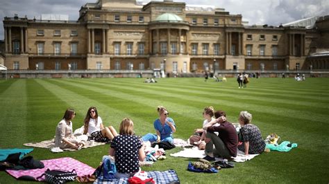 Buckingham Palace garden opens to visitors for the first time in ...