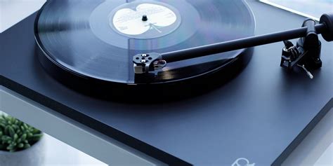 Rega | Planar 1 Turntable – multi-award winning ‘plug and play’ turntable