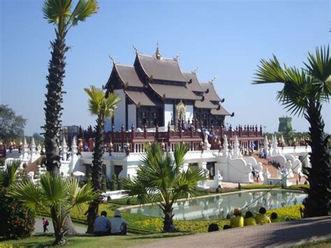 Thai Temple Free Stock Photo - Public Domain Pictures