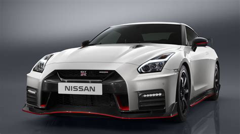 2017 Nissan GT-R Nismo Priced in Europe From €184,950 / £149,995 ...