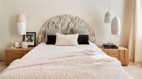 11 Minimalist Bedroom Design Tricks to Create a Calming Space ...