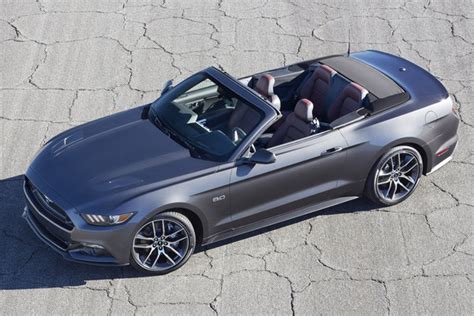 2015 Ford Mustang convertible information