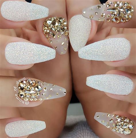 33 Way to Wear Stylish Nails : Glitter Glam nails