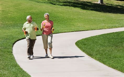 Benefits Of Walking With Weights + 5 Safety Tips To Get Started