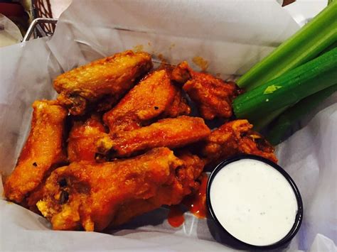 Here's Where to Get the Best Wings In Your State | Best wings, Delish, Eat