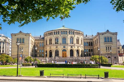 Stortinget i Oslo - Nasjonalforsamlingens hus på Løvebakken – Go Guides