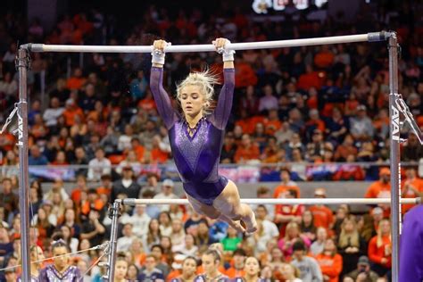 Will Olivia Dunne score a perfect 10 this gymnastics season?