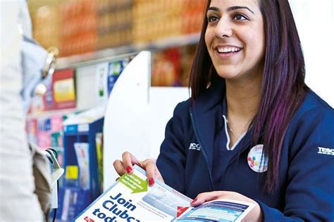 Tesco gives staff Covid bonus over Christmas | News | The Grocer