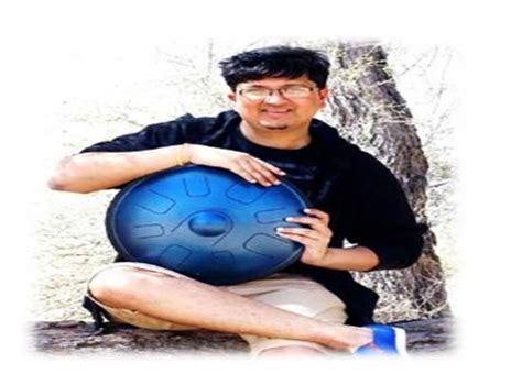 Handpan Artist in Dubai - Scream Entertainment & Events