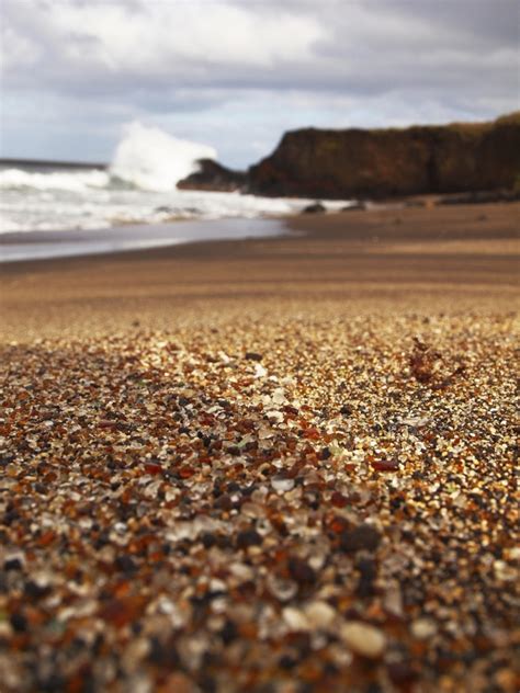 Intriguing 'glass beach' in Hawaii formed from decades of waste ...