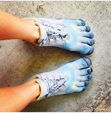 Vibram Five Finger toe shoes. A runner's best friend. | Finger shoes ...