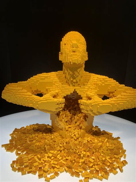 Famous LEGO sculpture in-person @ Perot Musuem : r/lego