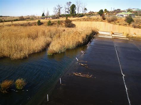 Débordement du barrage de rietvlei Photo stock libre - Public Domain ...