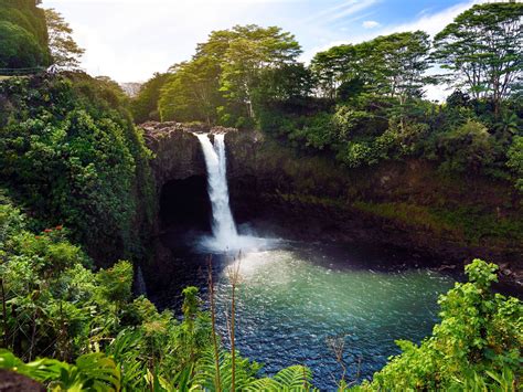 No words! Rainbow Falls on Big Island, Hawaii. Best Hawaiian Island ...