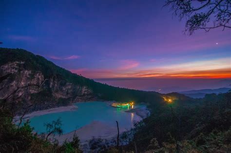 Kawah Putih Ciwidey Bandung: Tempat Terbaik Berburu Sunrise! - Klook Blog