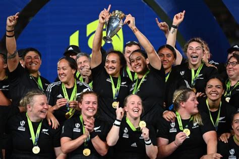 New Zealand Women's Rugby World Cup Squad – NZ 34-31 England