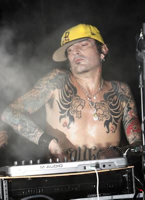 tattooed celebrity: Tommy Lee Tattoos