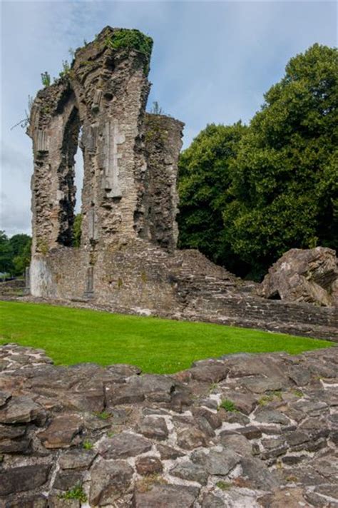 Neath Abbey - History, Travel, and accommodation information