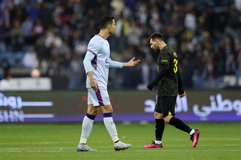 Cristiano Ronaldo briefly greets Lionel Messi ahead of 37th and ...