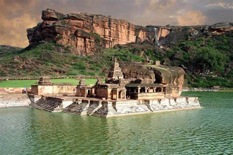 Badami Cave Temples - Mesmerizing and Unforgettable Heritage Tourist ...