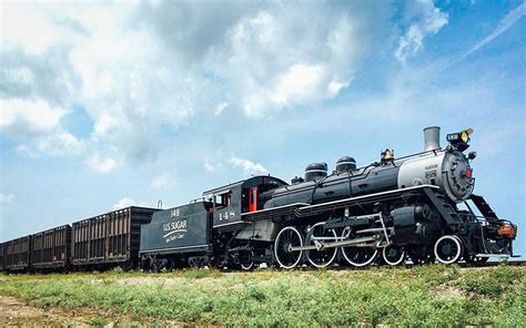 A Sweet Surprise: U.S. Sugar 4-6-2 Steams Again in Florida - Railfan ...