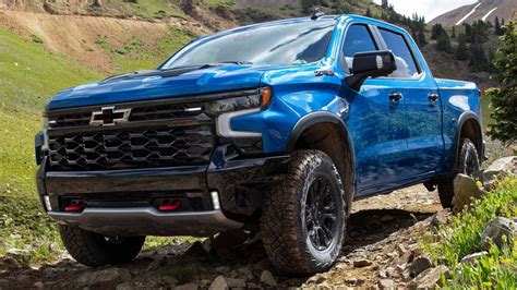 2022 Chevy Silverado Debuts With New Styling, Off-Road ZR2 Model ...