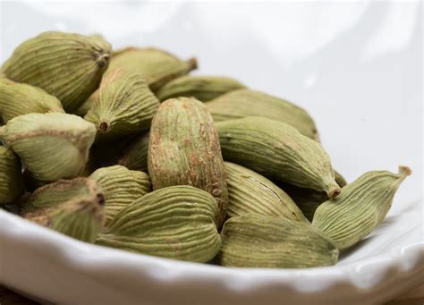 Cardamom Pods | salemspice