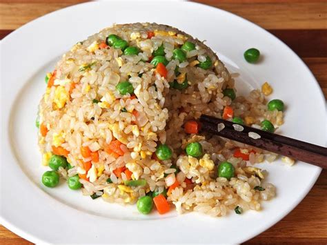 Easy Fried Rice Recipe | Recipe | Fried rice easy, Vegetable fried rice ...