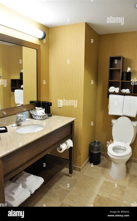 Hampton Inn hotel bathroom Stock Photo - Alamy