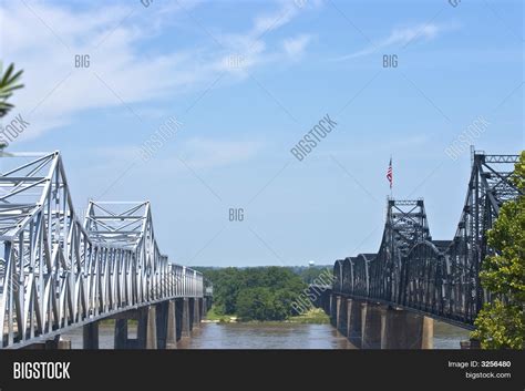 Mississippi River Image & Photo (Free Trial) | Bigstock