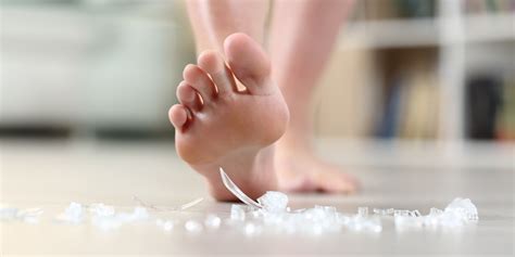 How to get glass out of foot | Precautions and Steps to Take