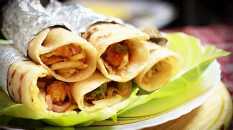 Homemade Chicken Roll Paratha Recipe 2024 | TheRecipesPK