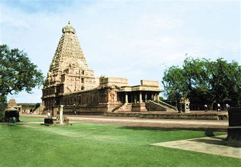 Thanjavur | Temple City, Rice Bowl, Chola Dynasty | Britannica