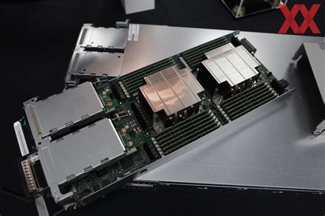 Intel Xeon Platinum 9200 als MCM-Design mit bis zu 56 Kernen - Hardwareluxx