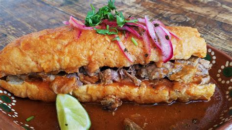 Forget the wet burrito, meet Mexico's very spicy 'torta ahogada' - ABC7 ...