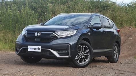 Honda CR-V 2022 review: VTi L7 - off-road test to see how this 2WD ...