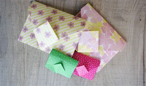 How to Make a Cute Origami Envelope with no Tape or Glue