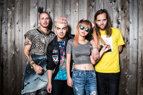 Joe Jonas's new band DNCE tell us what their huge hit 'Cake By The ...