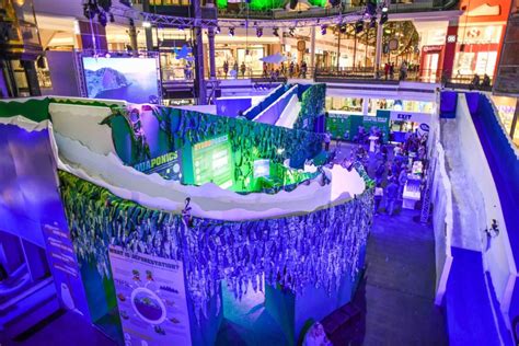 WIN: 4 tickets to Canal Walk Shopping Centre’s Ice Slide World