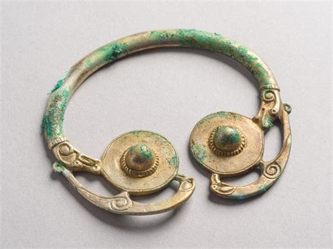 Viking treasure hoard 1,000 years old discovered in Scotland | The ...