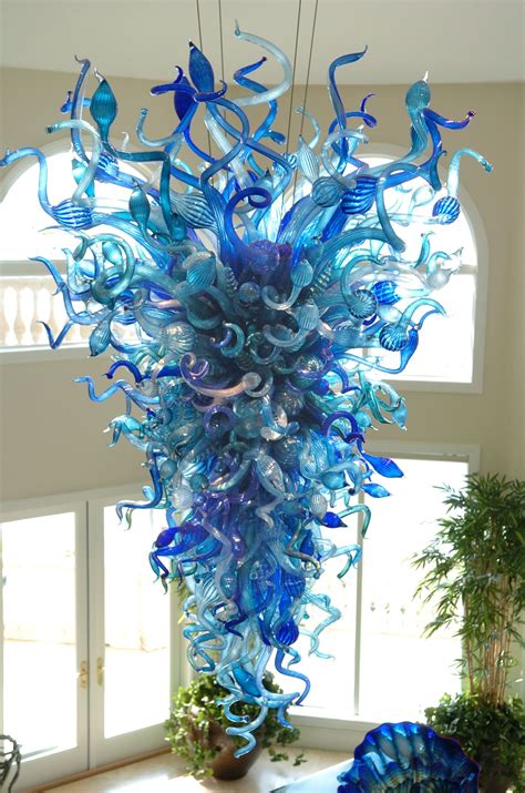 Stonecipher Chandelier - to be housed in Collection of Chihuly - St ...