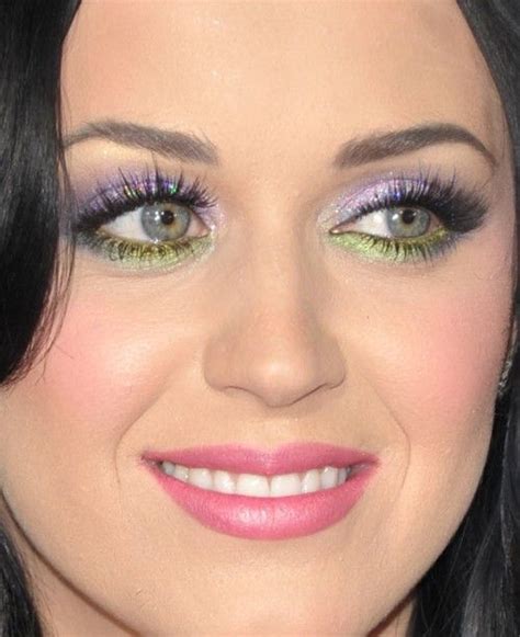 love katy perry's eye makeup in this pic, suits her Katy Perry Makeup ...