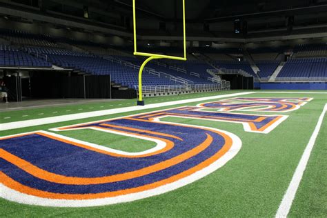 UTSA football plays at the Alamodome in San Antonio, Texas | San ...