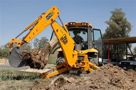 Backhoe - Wikipedia